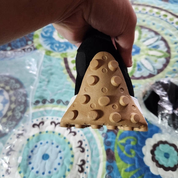 Nwot womens sneakers - Picture 5 of 8